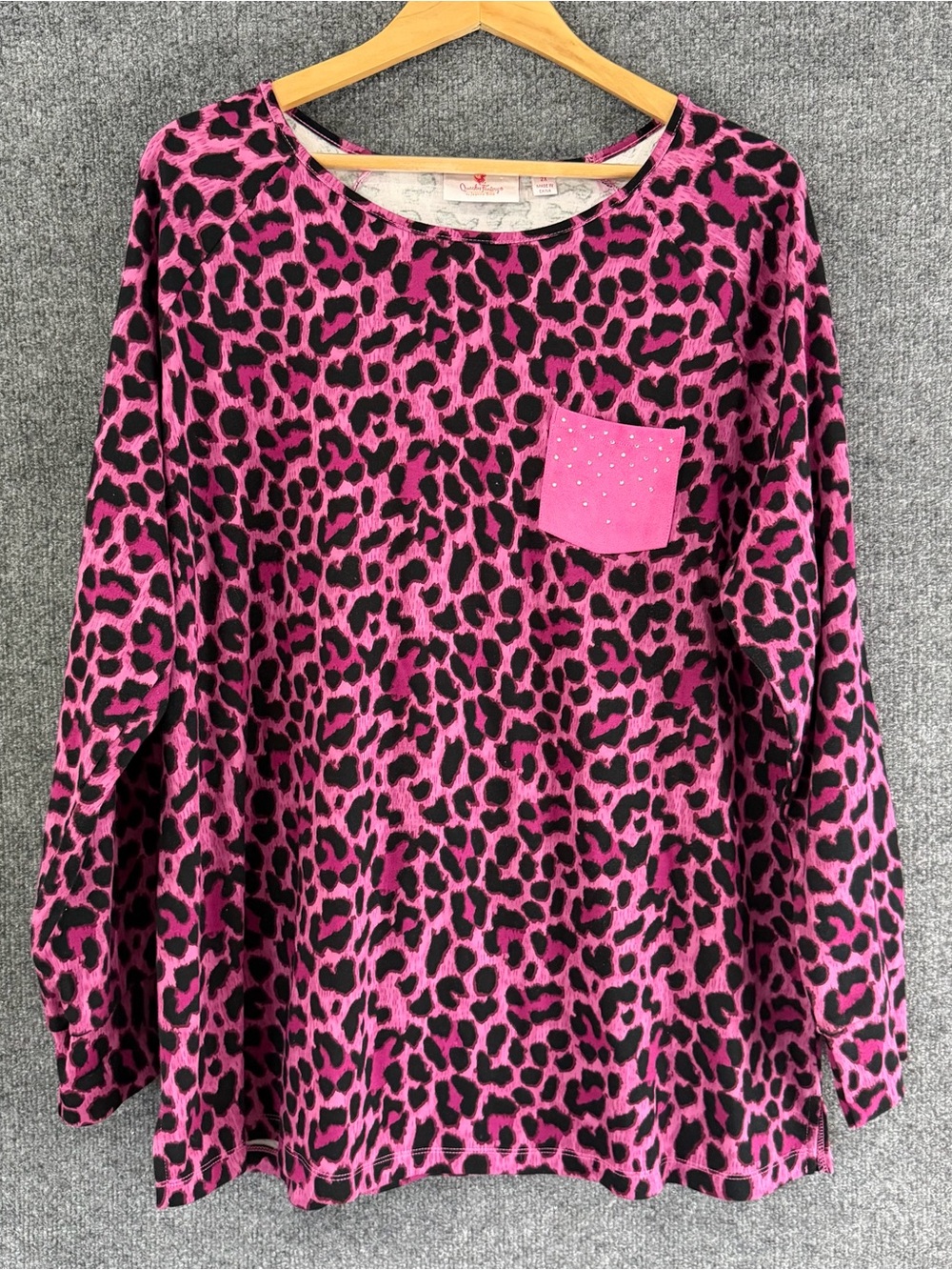 Quacker Factory Womens Long Sleeve Pink Cheetah Print Top Size 2X Casual